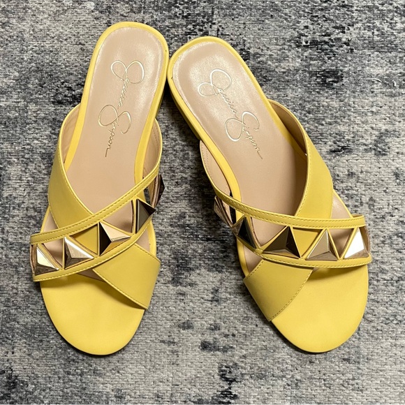 Jessica Simpson Women's Studded Sandal Size:8 (NWT) - Picture 4 of 5